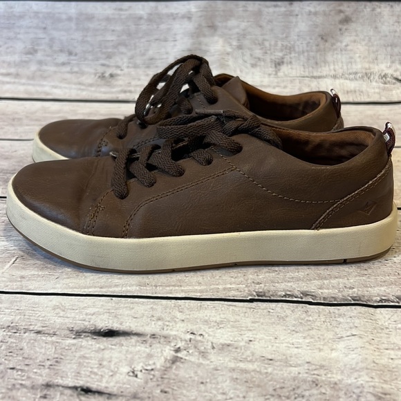 Sperry Cruise Leather Sneaker Size 2 - Picture 2 of 6